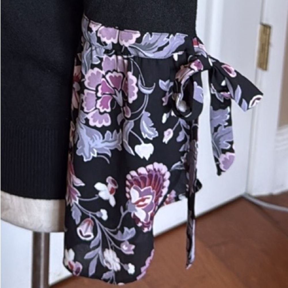 LOFT Black Crew neck lightweight sweater 3/4 Sleeve floral sleeves XS Like New - Picture 14 of 15